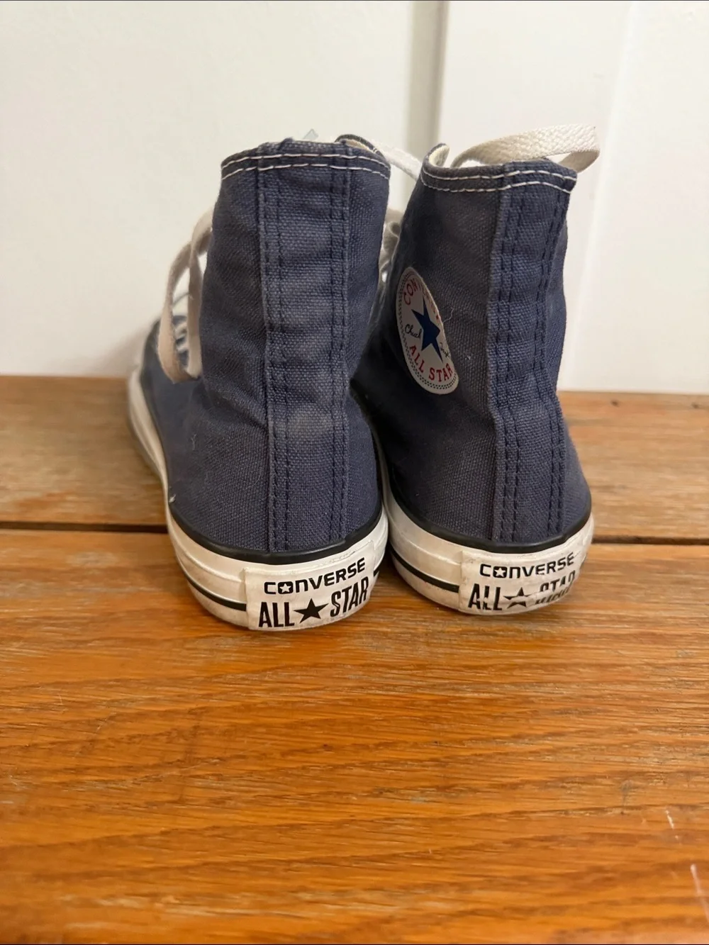 Converse Chuck Taylor Navy Blue High Top Sneakers Size 5